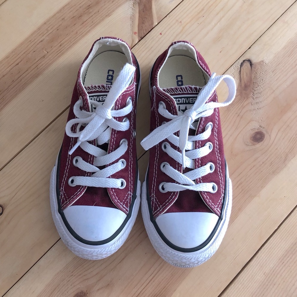 Girl’s Converse